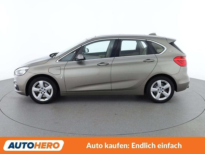 Gebraucht BMW 225 Active Tourer Luxury Line 224 PS (164 kW) 2016 Silber Van / Kleinbus