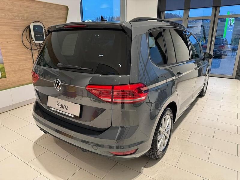 Gebraucht VW Touran 150 PS (110 kW) 2021 Mittelgrau  metallic Van / Kleinbus