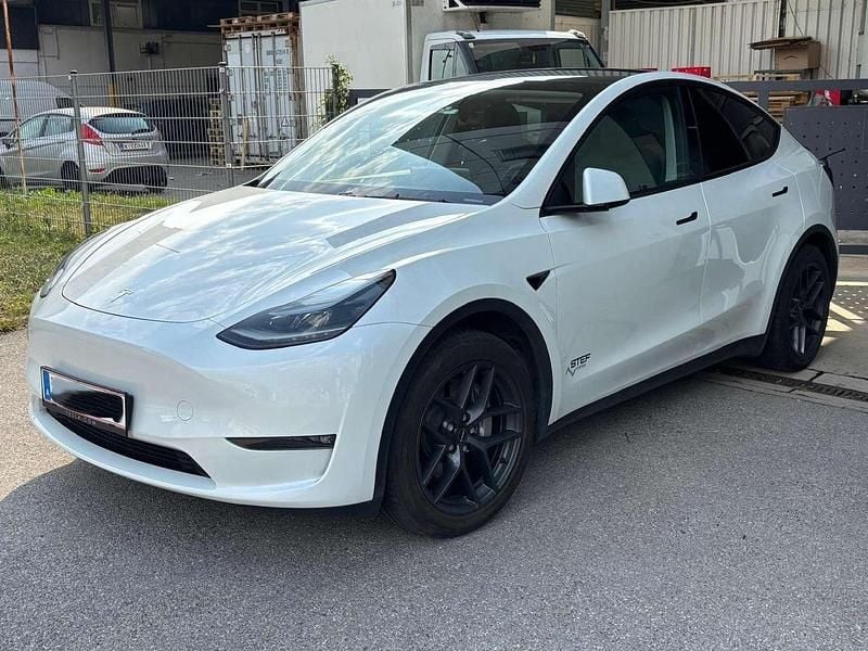 Gebraucht 2023 Tesla Model Y Long Range AWD SUV | € 34.999 (Fairer Preis) - Bild 1/4