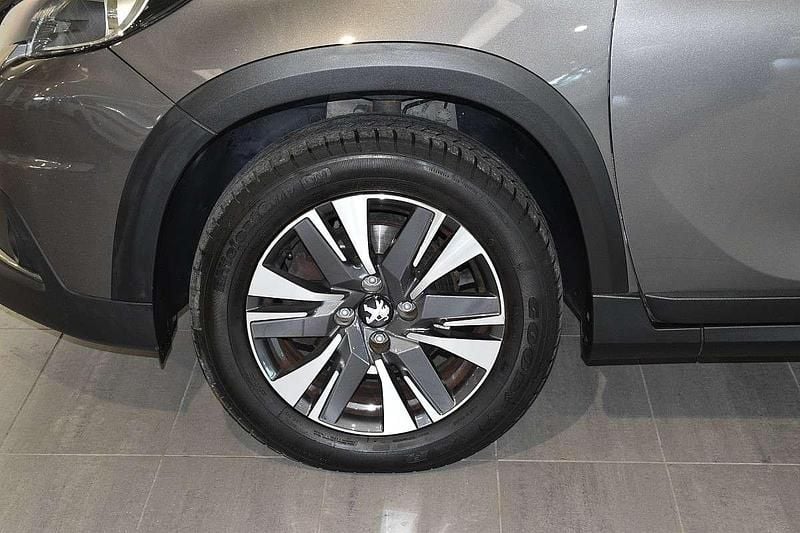 Gebraucht Peugeot 2008 Allure 102 PS (75 kW) 2018 Grau SUV