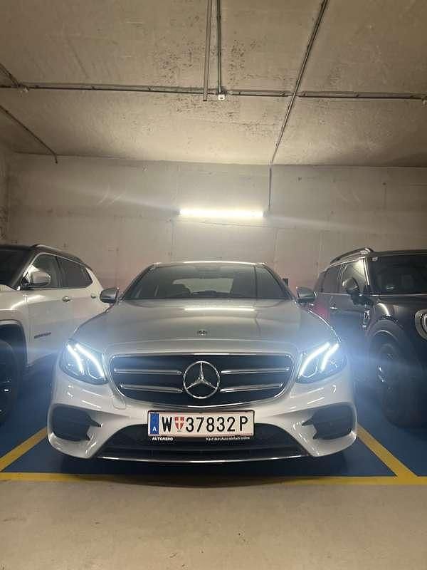 Gebraucht Mercedes E200 AMG line 197 PS (144 kW) 2019 Limousine