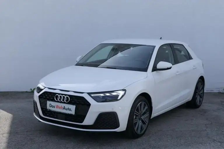 Weiss normal Neu 2025 Audi A1 Sportback Kleinwagen | € 25.790 (Fairer Preis) - Bild 1/4