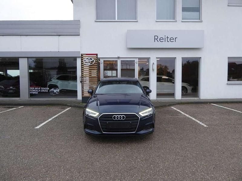 Gebraucht Audi A3 116 PS (85 kW) 2020 Blau Limousine