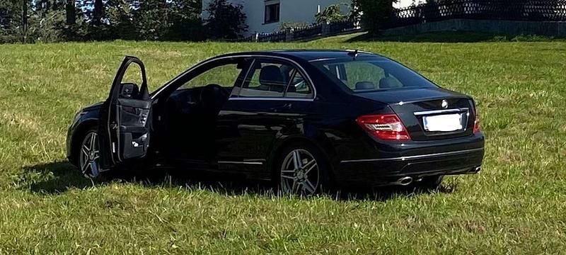 Gebraucht Mercedes C350 272 PS (200 kW) 2008 Schwarz Limousine