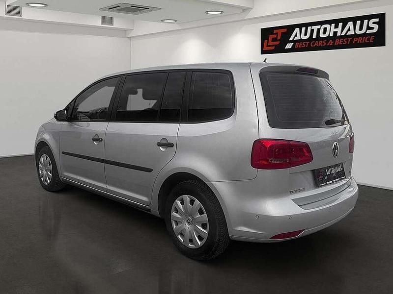 Gebraucht VW Touran Trendline 105 PS (77 kW) 2010 Grau Van / Kleinbus