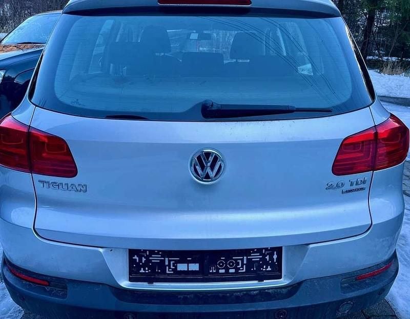 Gebraucht VW Tiguan Trendline 140 PS (102 kW) 2012 Silber SUV
