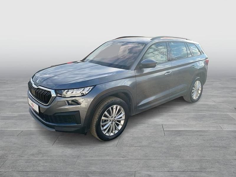 Dunkelgrau metallic Gebraucht 2022 Skoda Kodiaq Ambition SUV | € 32.590 (Guter Preis) - Bild 1/4