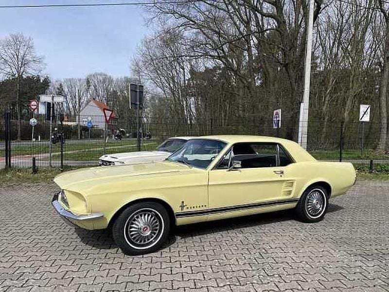 Gebraucht Ford Mustang 200 PS (147 kW) 1967 Gelb Coupé