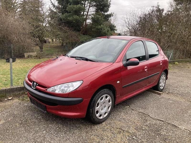 Gebraucht Peugeot 206 69 PS (50 kW) 2003 Limousine
