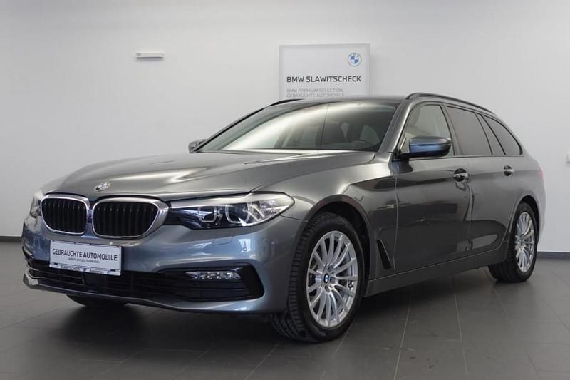 Blau Gebraucht 2017 BMW 520 Shadowline Kombi | € 28.800 (Fairer Preis) - Bild 1/4