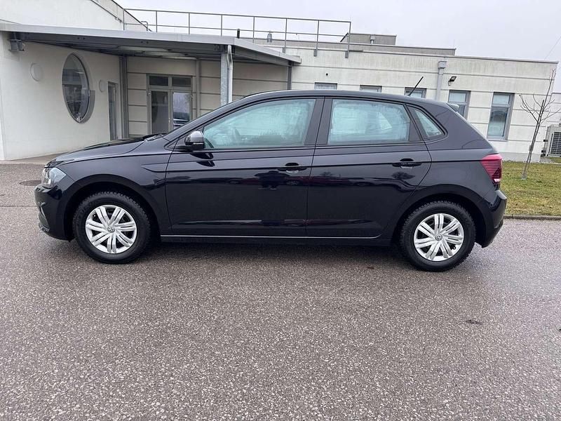 Gebraucht VW Polo 65 PS (47 kW) 2018 Schwarz Limousine