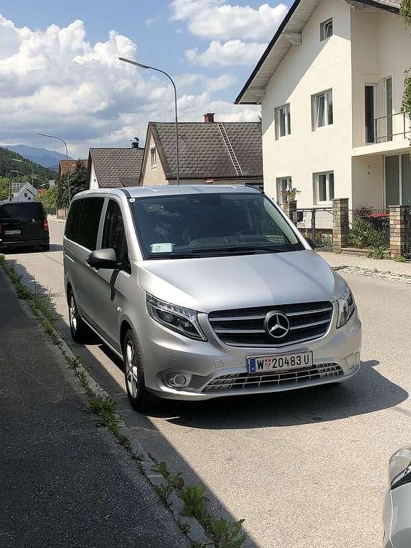 Gebraucht Mercedes Vito 190 PS (139 kW) 2017 Silber Van