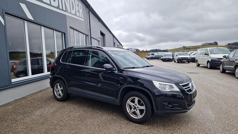 Gebraucht VW Tiguan Sport 140 PS (102 kW) 2009 Schwarz SUV