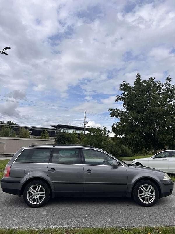 Gebraucht VW Passat 131 PS (96 kW) 2005 Grau Kombi