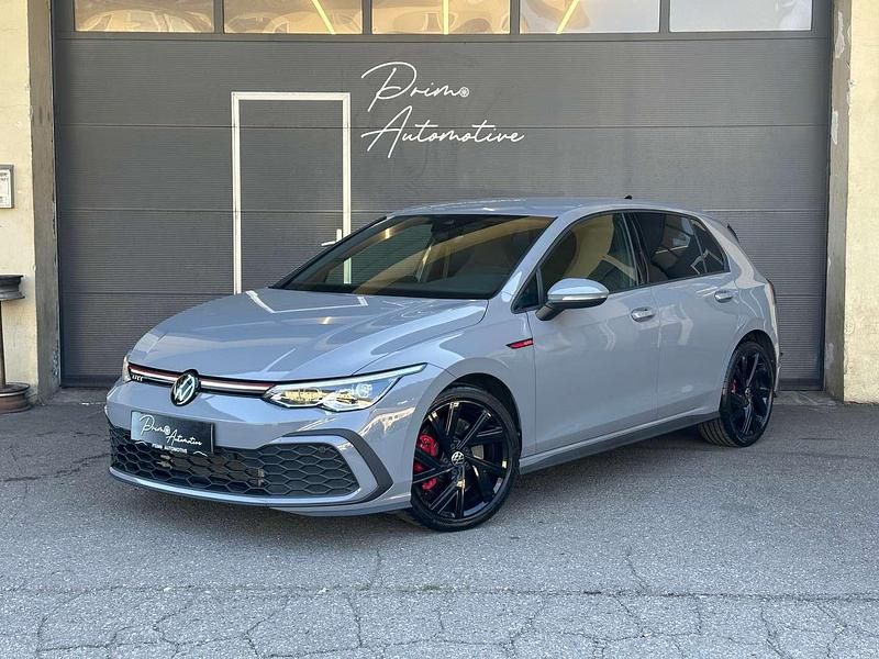 Gebraucht VW Golf VIII GTI 245 PS (180 kW) 2024 Grau Limousine
