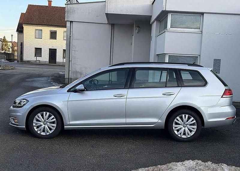 Gebraucht VW Golf VII Comfortline 116 PS (85 kW) 2018 Kombi