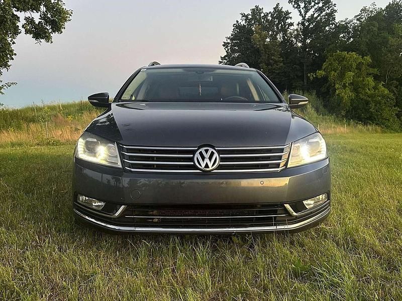 Gebraucht VW Passat Comfortline 170 PS (125 kW) 2012 Grau Kombi