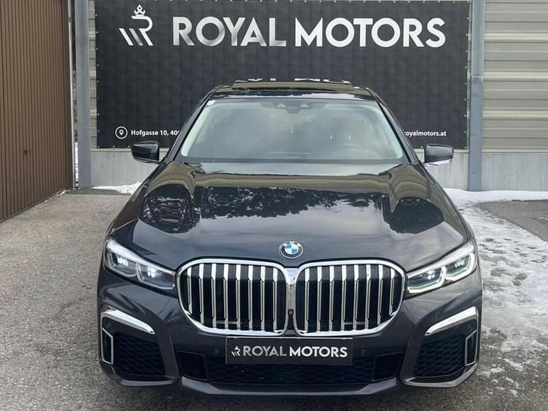 Gebraucht BMW 730 Executive 265 PS (194 kW) 2015 Grau Limousine