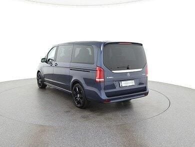 Gebraucht Mercedes V300 Avantgarde 237 PS (174 kW) 2023 Sodalithblau met. Van / Kleinbus