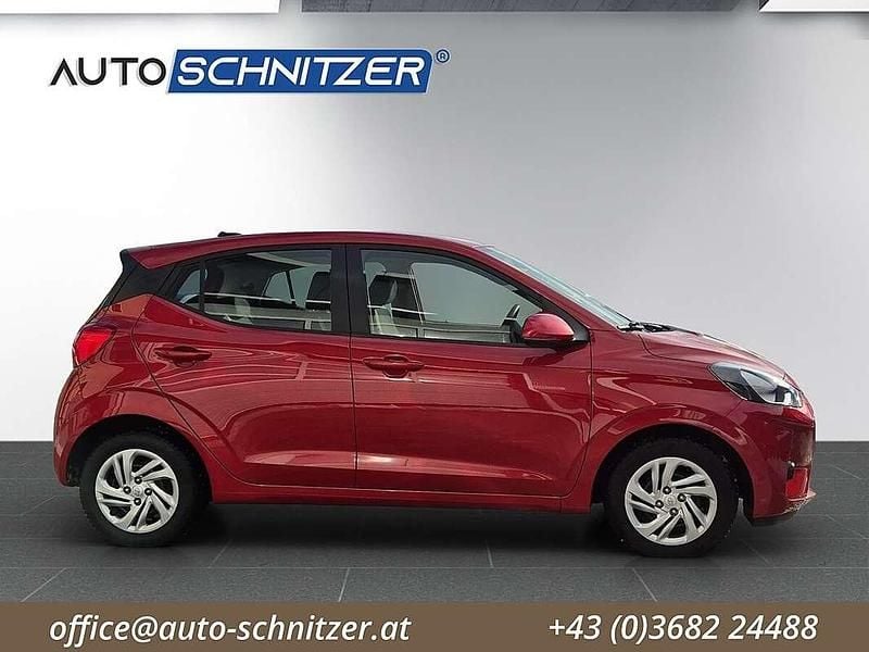 Gebraucht Hyundai i10 67 PS (49 kW) 2022 Rot Kleinwagen