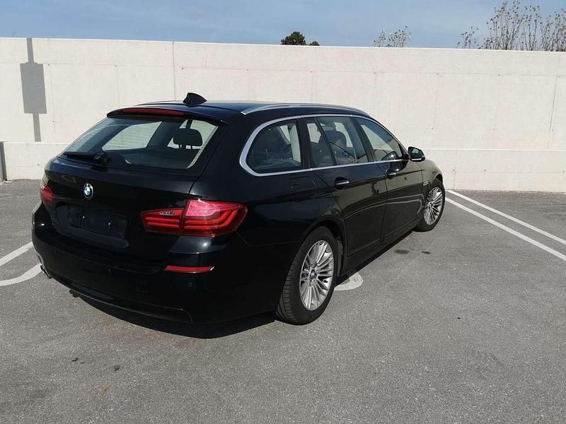 Schwarz Gebraucht 2015 BMW 530 Kombi | € 14.000 (Fairer Preis) - Bild 1/4
