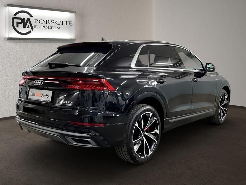 Gebraucht Audi Q8 Ambiente 286 PS (210 kW) 2019 Schwarz  metallic SUV