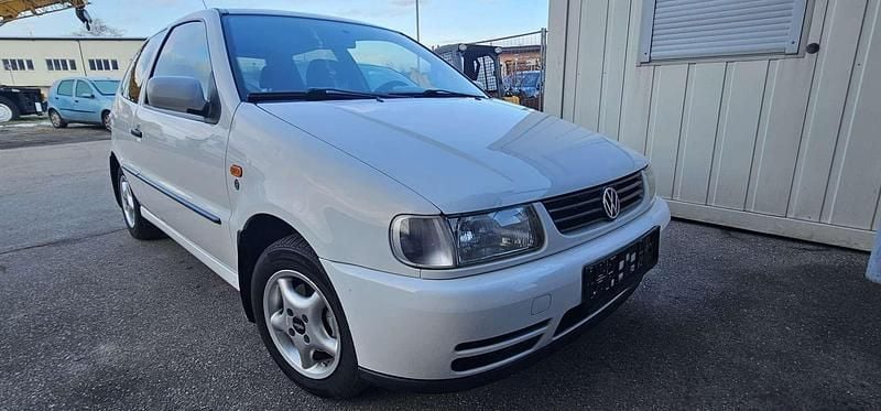 Gebraucht VW Polo 75 PS (55 kW) 1995 Weiß Limousine