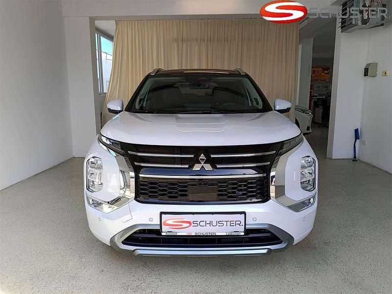 Gebraucht Mitsubishi Outlander P-HEV 136 PS (100 kW) 2025 Diamondweiss SUV