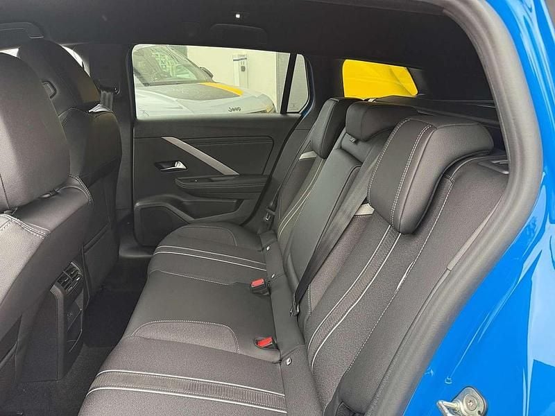 Neu Opel Astra 131 PS (96 kW) 2025 Blau Kombi
