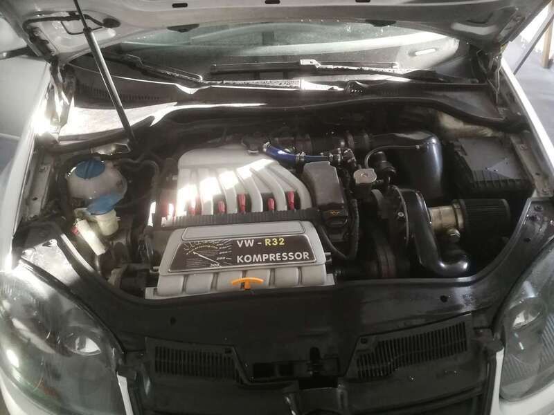 Silber Gebraucht 2007 VW Golf V R Limousine | € 20.000 - Bild 1/4