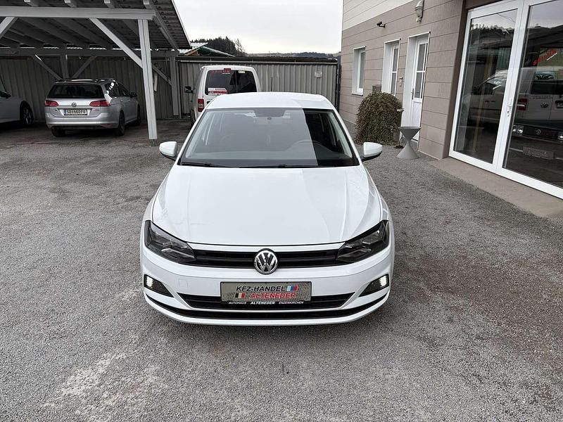 Gebraucht VW Polo Trendline 80 PS (58 kW) 2020 Weiß Kleinwagen