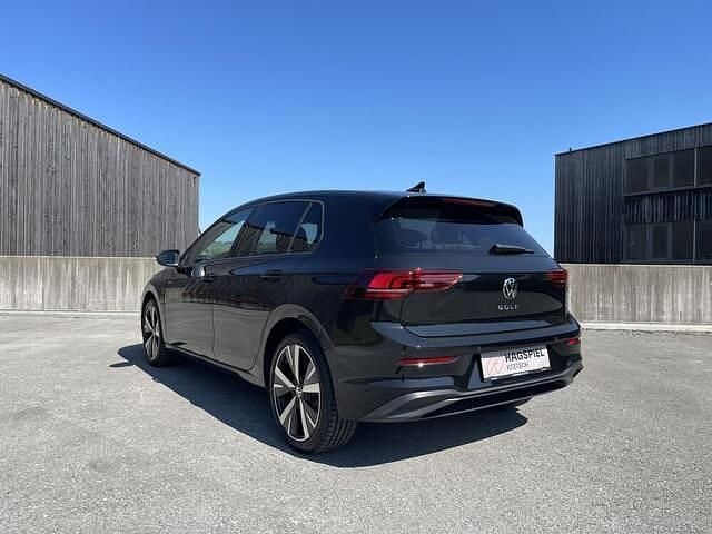 Gebraucht VW Golf VIII 116 PS (85 kW) 2025 Schwarz Limousine