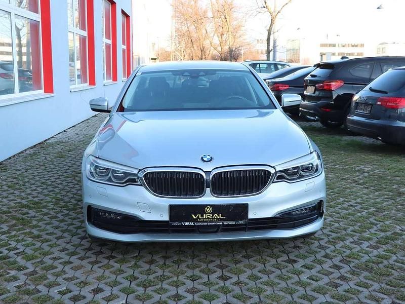 Gebraucht BMW 520 Sport Line 190 PS (139 kW) 2020 Grau Limousine