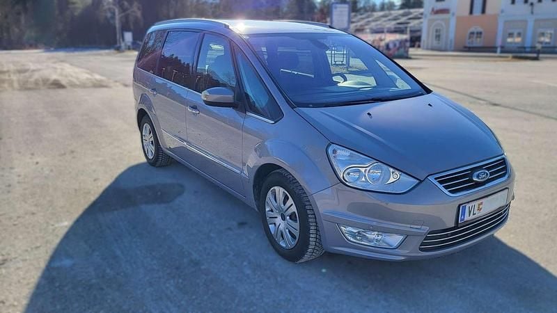 Gebraucht Ford Galaxy Titanium 163 PS (119 kW) 2013 Grau Van / Kleinbus