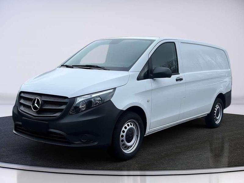 Gebraucht Mercedes Vito 102 PS (75 kW) 2024 Weiß Van