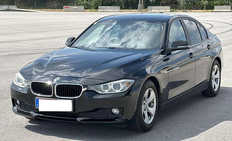 Gebraucht BMW 320 Efficient Dynamics 163 PS (119 kW) 2012 Schwarz Limousine