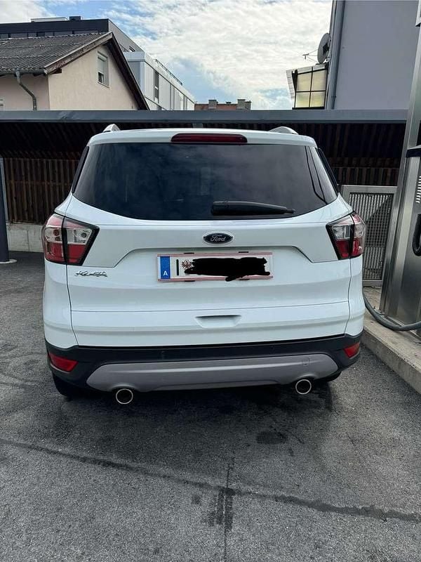 Gebraucht Ford Kuga Titanium 150 PS (110 kW) 2017 SUV