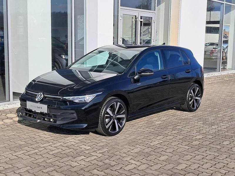 Gebraucht VW Golf VIII 116 PS (85 kW) 2025 Schwarz Limousine