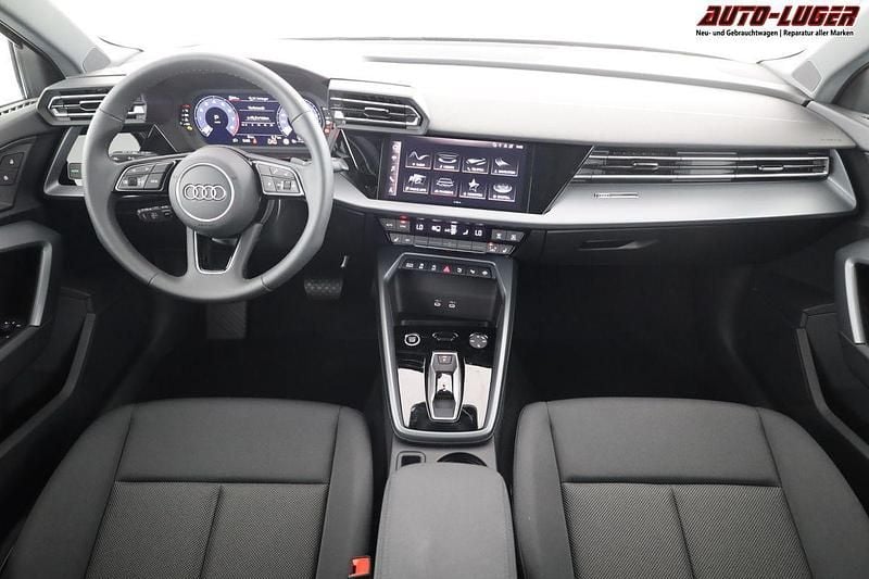 Neu Audi A3 150 PS (110 kW) 2025 Manhattangrau metallic Limousine