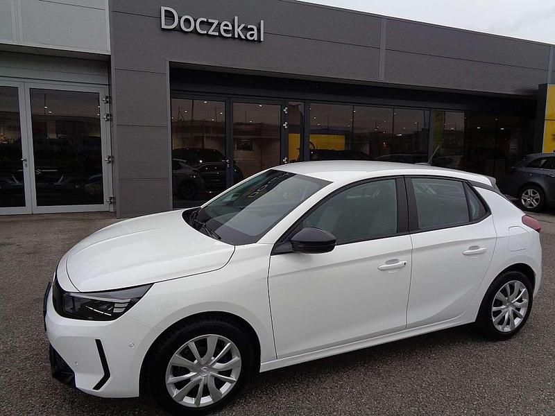 Weiß Gebraucht 2024 Opel Corsa Limousine | € 15.990 (Fairer Preis) - Bild 1/4