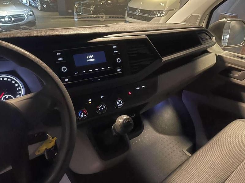 Gebraucht VW T6.1 110 PS (80 kW) 2021 Weiß Van