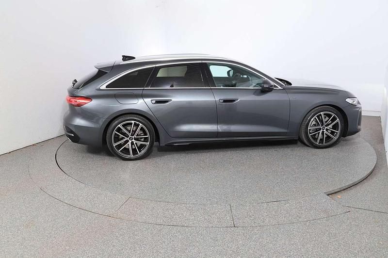 Gebraucht Audi A5 Ambiente 299 PS (219 kW) 2025 Mittelgrau  metallicperleffekt Coupé