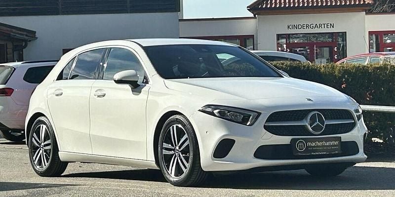 Gebraucht Mercedes A220 190 PS (139 kW) 2020 Weiß Limousine