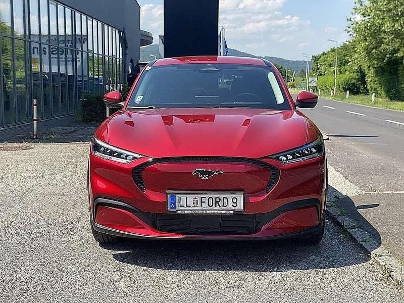 Rot Gebraucht 2023 Ford Mustang Mach-E Extended Range SUV | € 34.990 (Fairer Preis) - Bild 1/4