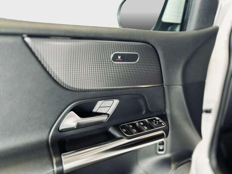 Gebraucht Mercedes E250 Progressive 160 PS (117 kW) 2021 Weiß Limousine