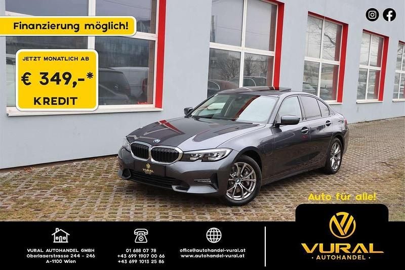 Grau Gebraucht 2020 BMW 330e Sport Line Limousine | € 28.890 (Superpreis) - Bild 1/4