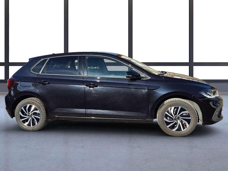 Gebraucht VW Polo Life 110 PS (80 kW) 2023 Schwarz  metallicperleffektno Kleinwagen