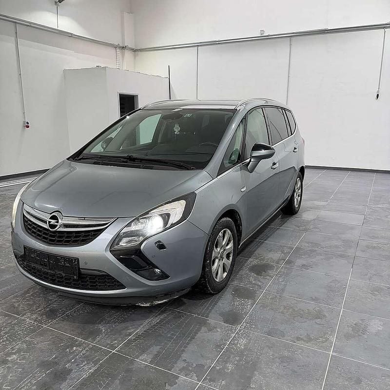 Grau Gebraucht 2012 Opel Zafira Van / Kleinbus | € 3.800 (Fairer Preis) - Bild 1/4