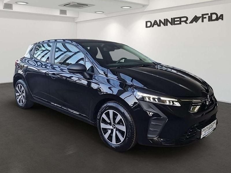 Gebraucht Mitsubishi Colt Inform 67 PS (49 kW) 2024 Schwarz Limousine