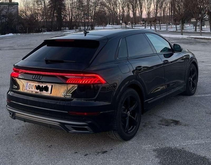 Gebraucht Audi Q8 286 PS (210 kW) 2021 Schwarz SUV